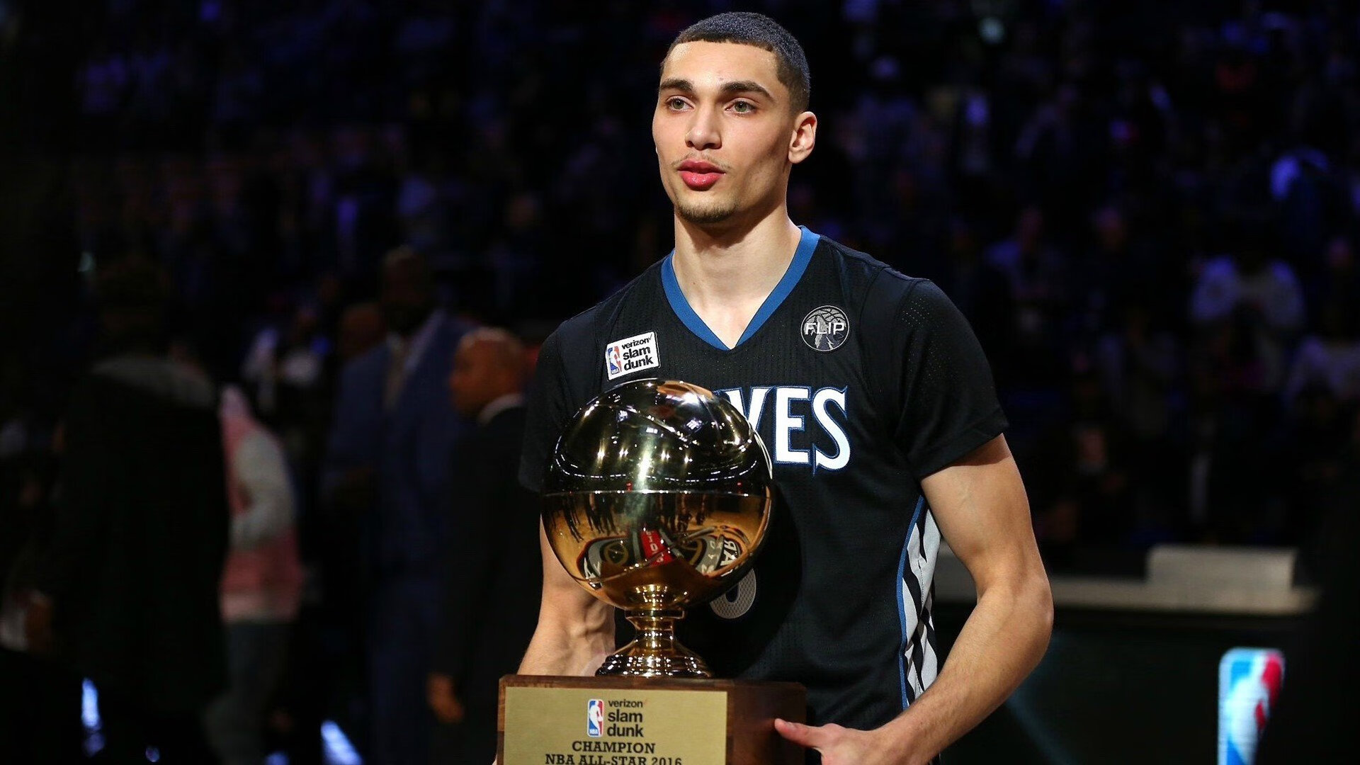 关键一球定乾坤，切特绝杀助雄鹿险胜独行侠